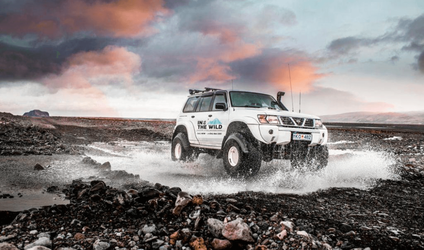 Super Jeep adventure in Iceland